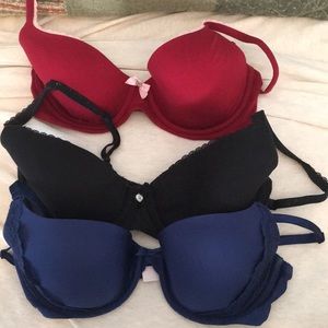 Victoria’s Secret Demi Lot 32D